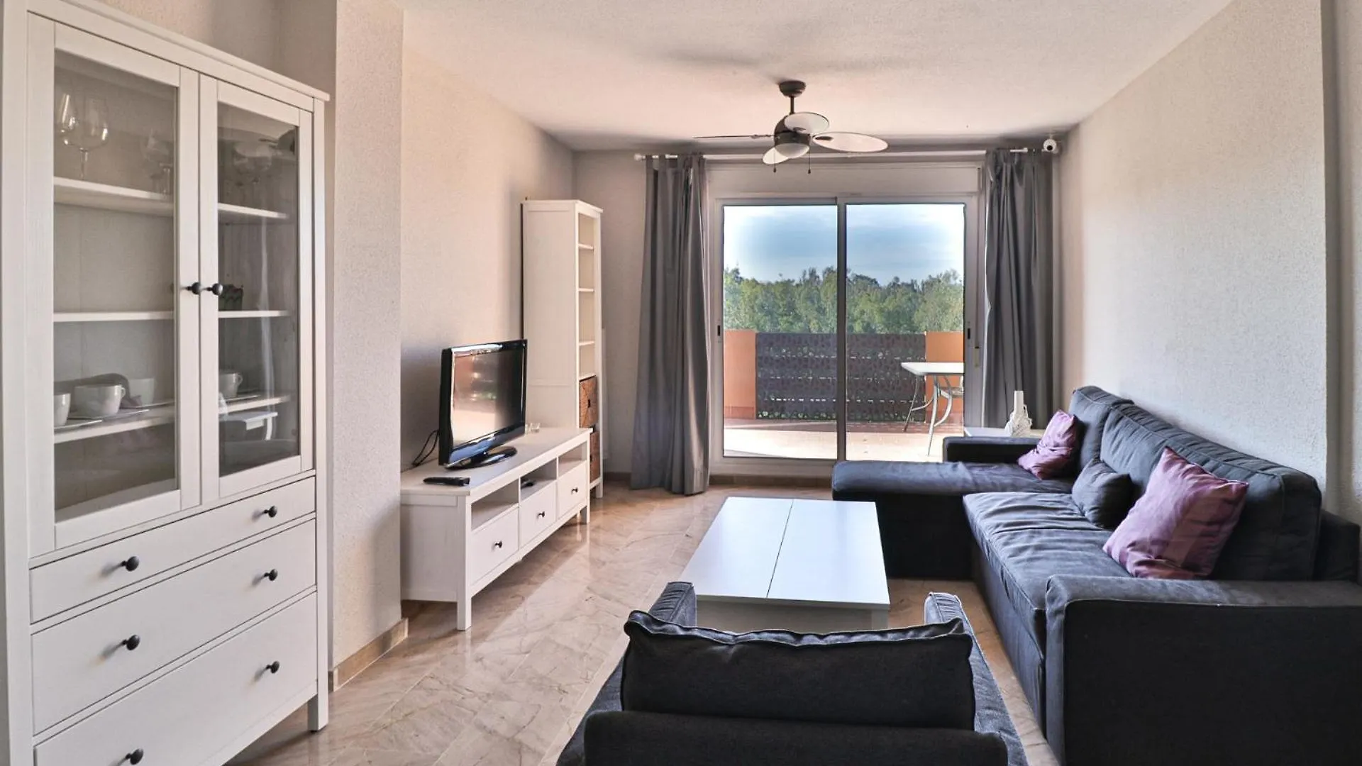 Bahia De Casares Apartment